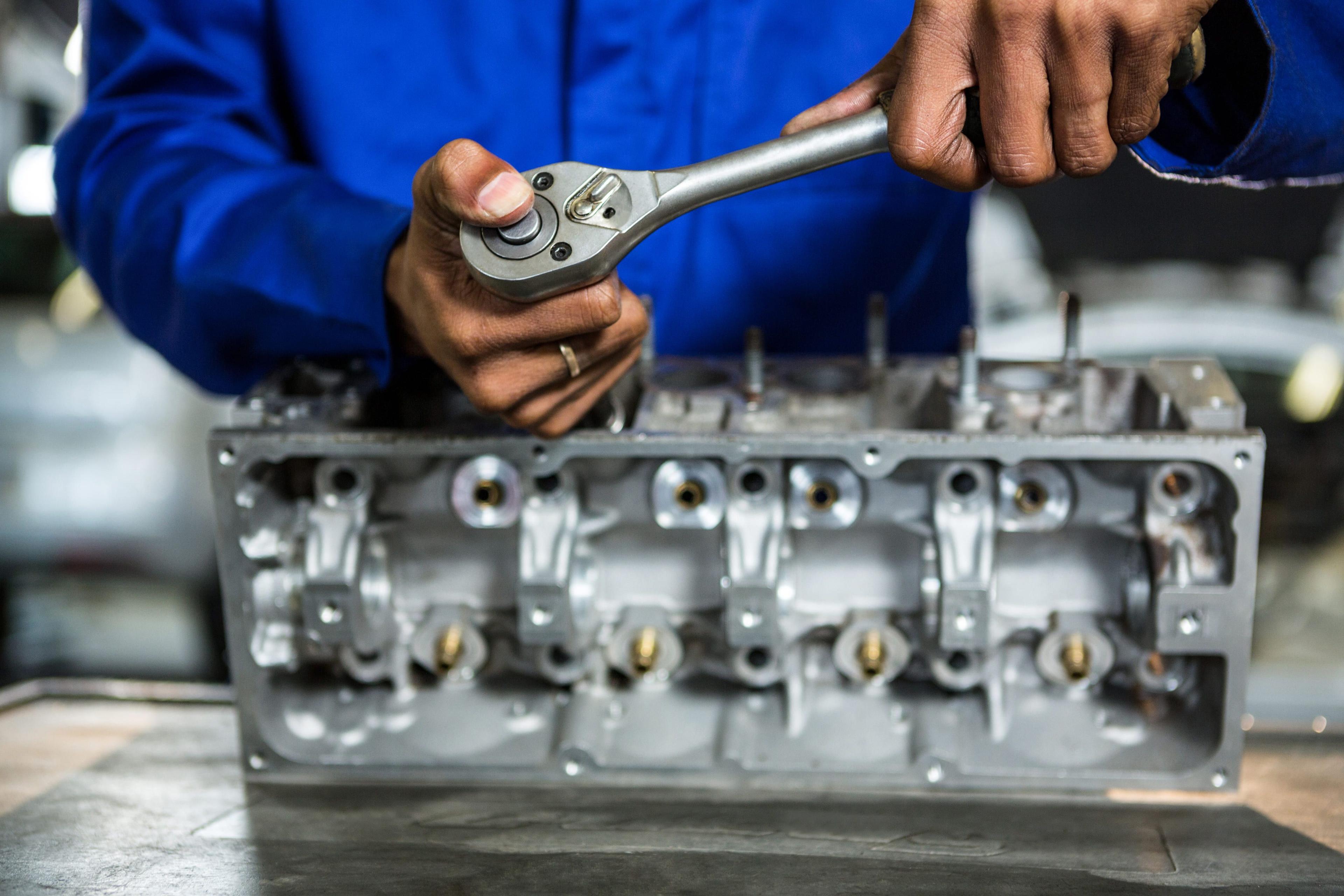 Premium Car Battery Solutions in Dubai — GT Auto Centre Dubai